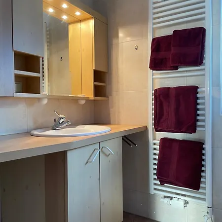 Haus Hofer Apartment *